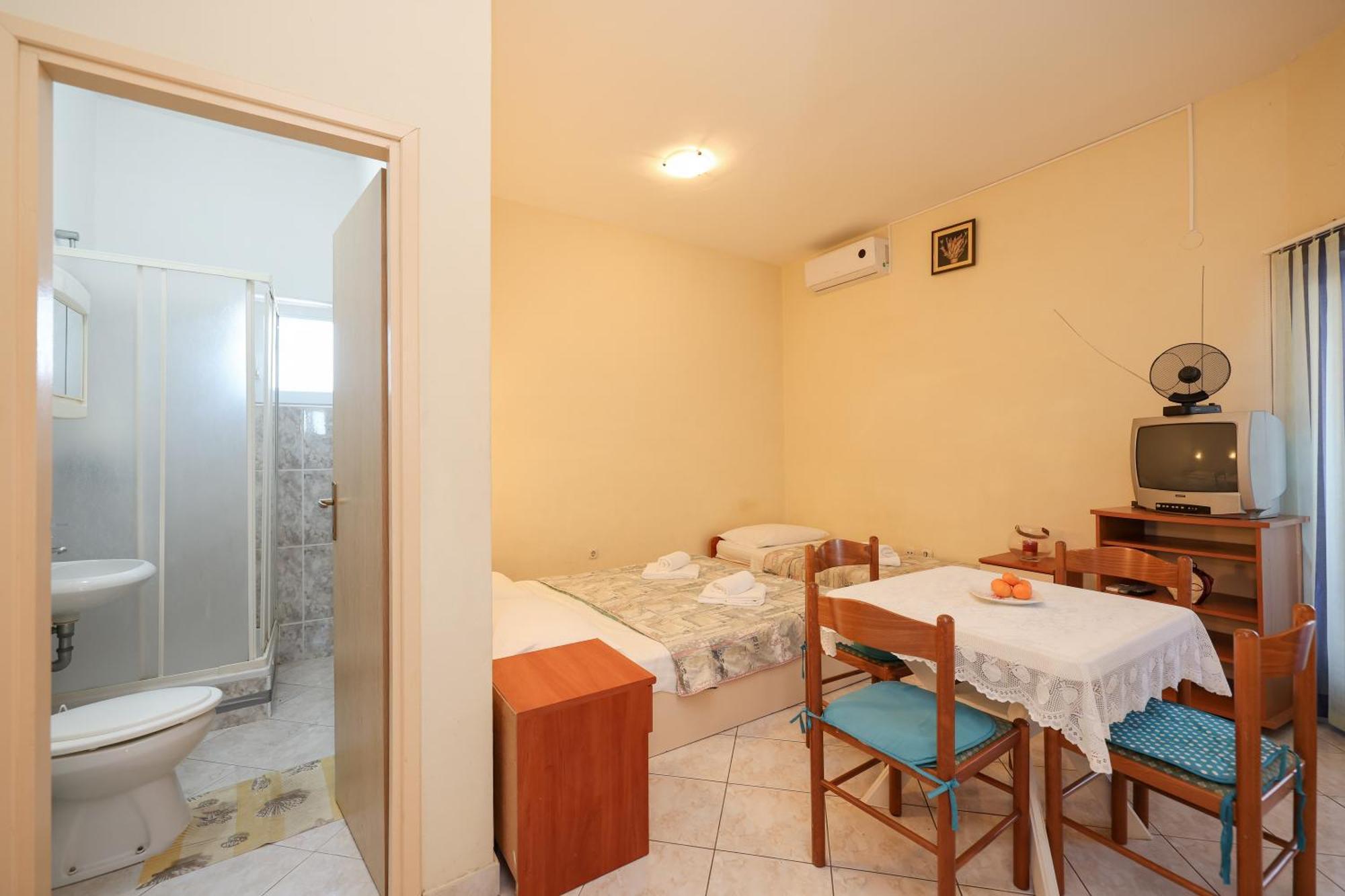 Beachfront Apartments Jermen Sukošan Exterior foto